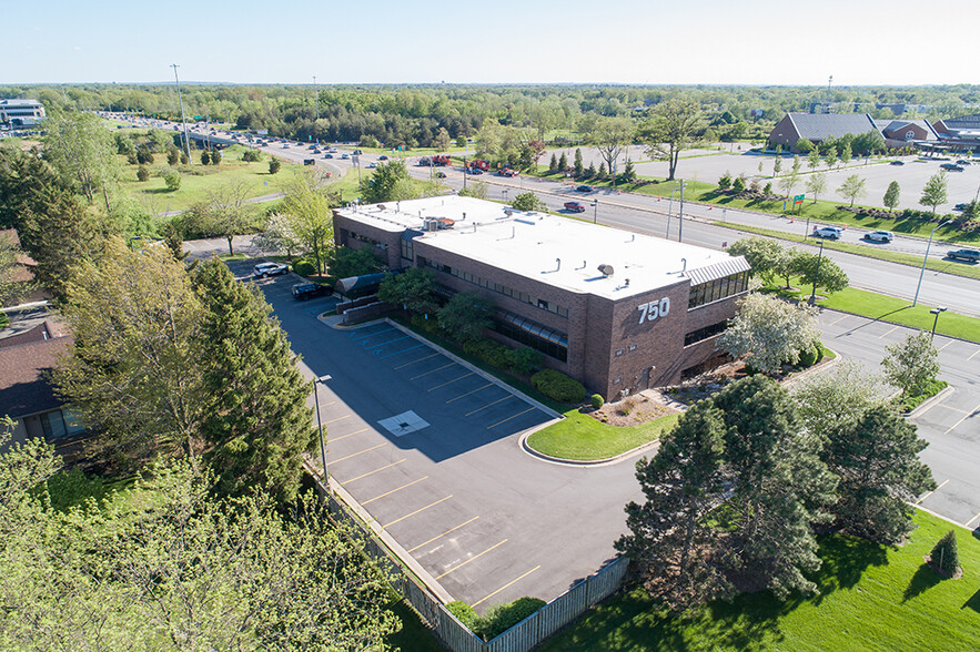 Primary Photo Of 750 E Beltline Ave NE, Grand Rapids Medical For Lease