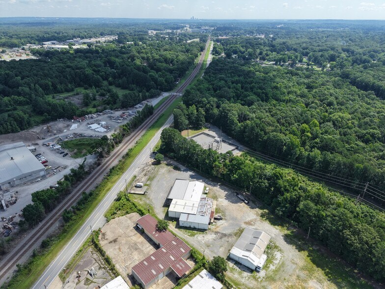 More Photos Of 9809 Mann Rd, Little Rock Warehouse For Sale