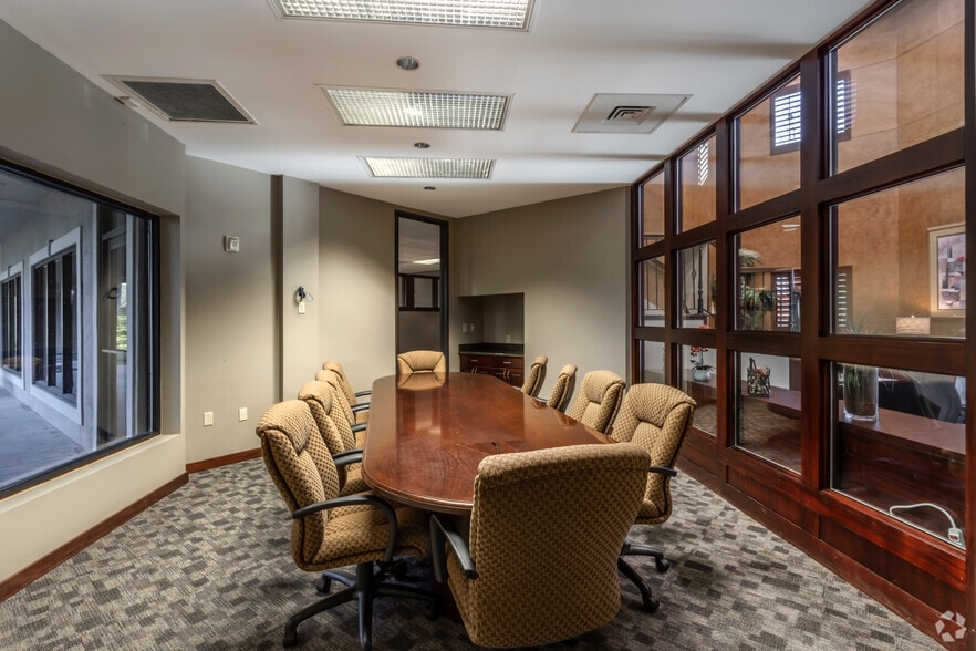 More Photos Of 11821 Telge Rd, Cypress Office For Sale