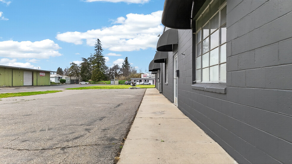 More Photos Of 1505-1507 W 18th St, Merced Warehouse For Lease