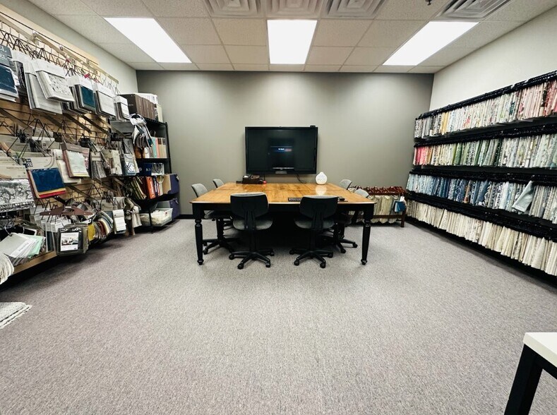 More Photos Of 1121 Sturgeon Ct, Arlington Unknown For Lease