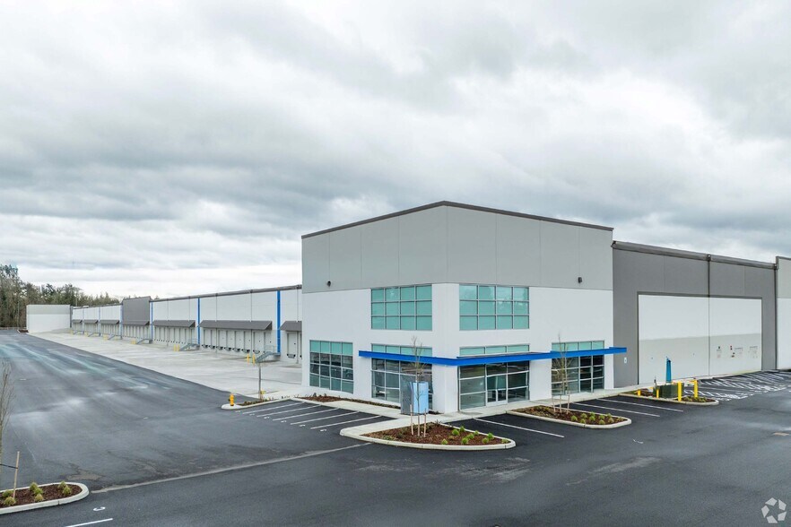 More Photos Of 9213 NE 72nd Ave, Vancouver Distribution For Lease