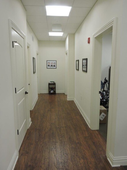 More Photos Of 223 Main St, Chester Medical For Lease