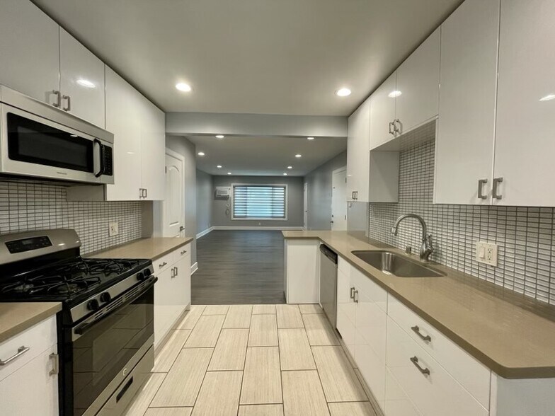 More Photos Of 1224 N Fairfax Ave, West Hollywood Apartments For Sale