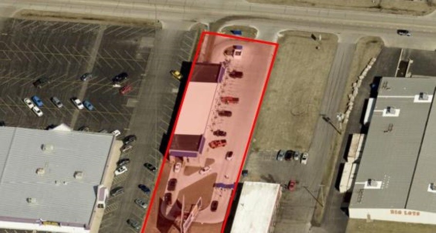 Primary Photo Of 4234 Mahoney Dr, Peru Carwash For Sale