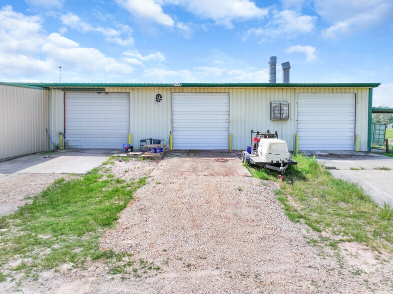 More Photos Of 14733 E State Hwy 11, Como Warehouse For Sale