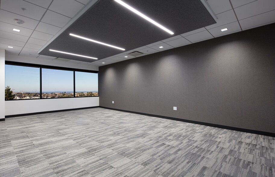 More Photos Of 1400 Fashion Island Blvd, San Mateo Research And Development For Lease