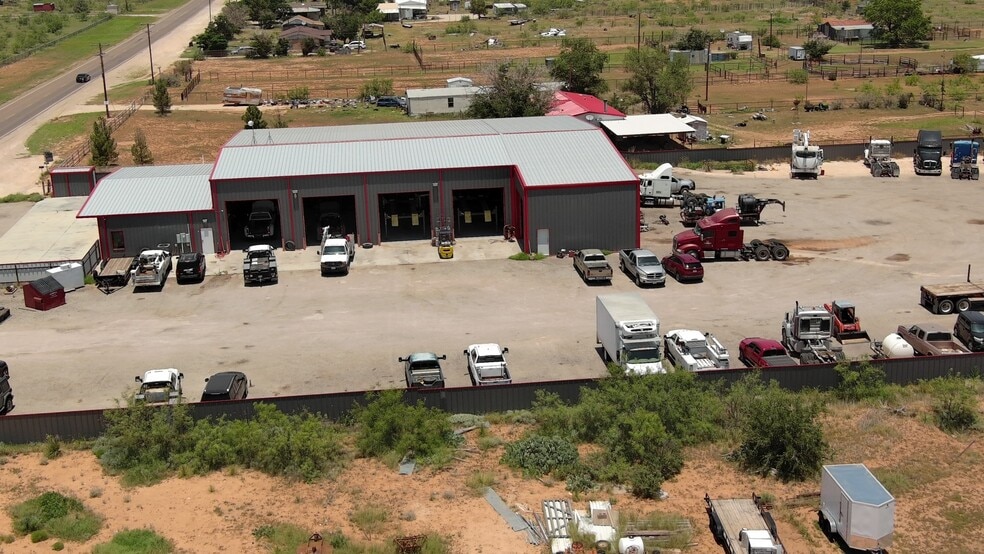 More Photos Of 5800 N Moss Ave, Odessa Warehouse For Sale