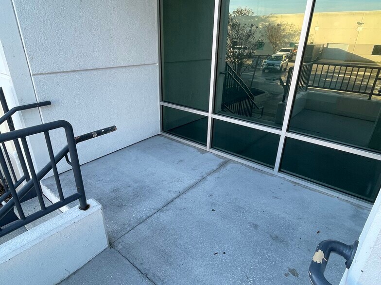 More Photos Of 1700 35th St, Orlando Warehouse For Lease