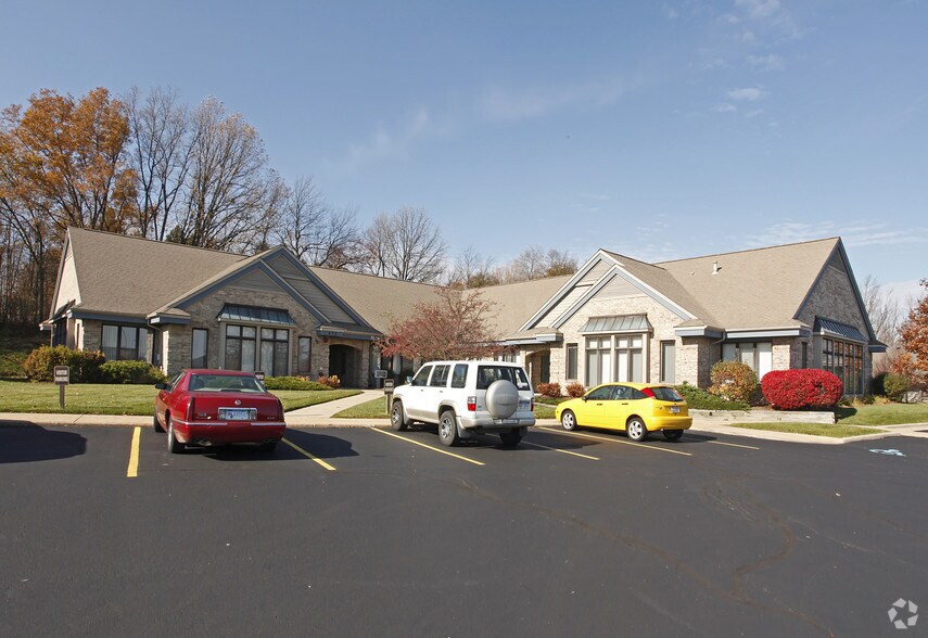 More Photos Of 836 Centennial Way, Lansing Medical For Sale