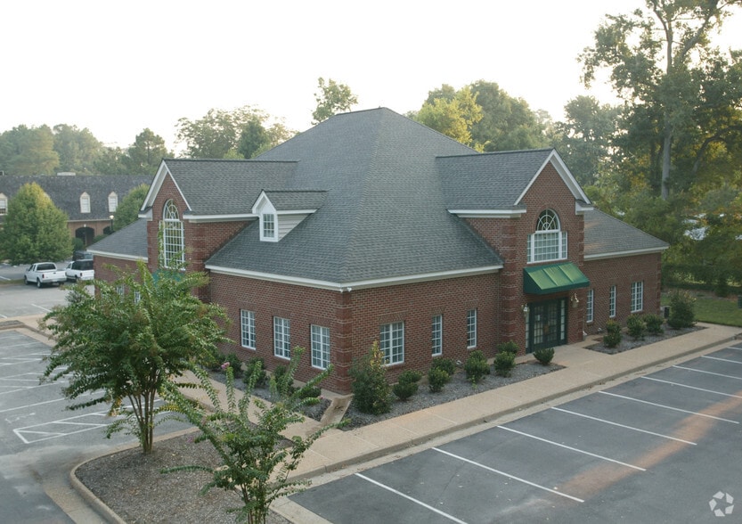 More Photos Of 3526 George Washington Mem Hwy, Yorktown Office For Lease