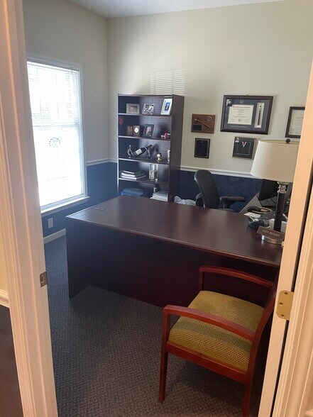 More Photos Of 1558 Union Rd, Gastonia Office For Lease