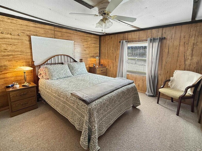 More Photos Of 5891 N US Highway 231, Jasper Industrial For Sale