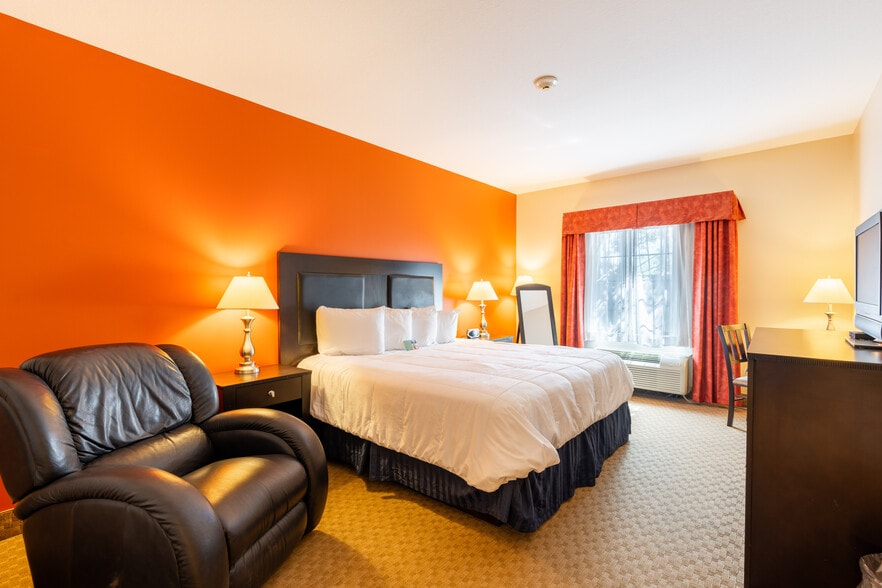 More Photos Of 22500 Rhea County Hwy, Spring City Hotel For Sale