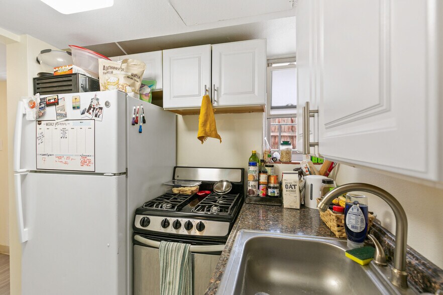 More Photos Of 1195 Birch St, Denver Apartments For Sale