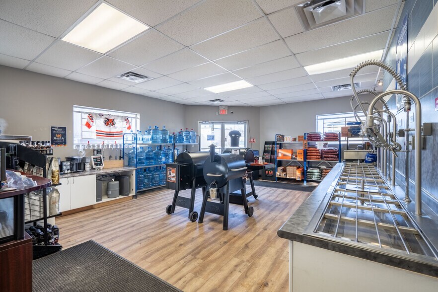 More Photos Of 2711 50 Av, Lloydminster Industrial For Sale