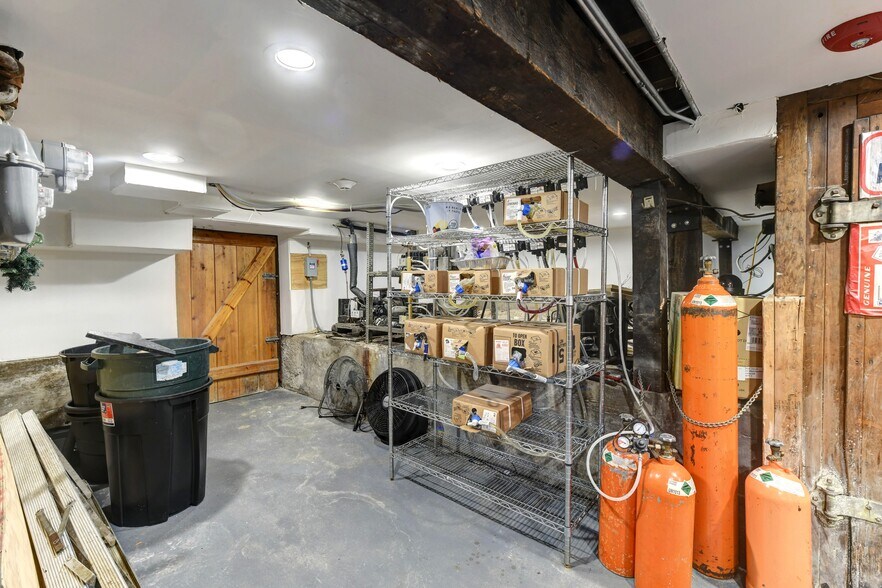 More Photos Of 2057-2059 Ridge Rd, Homewood Storefront Retail Residential For Sale