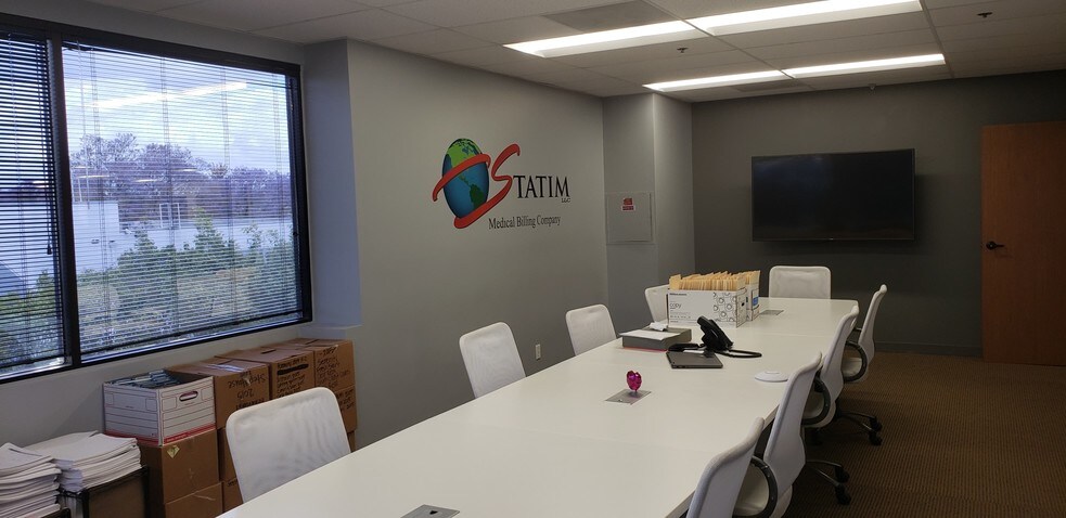 More Photos Of 2601 Saturn St, Brea Office For Lease