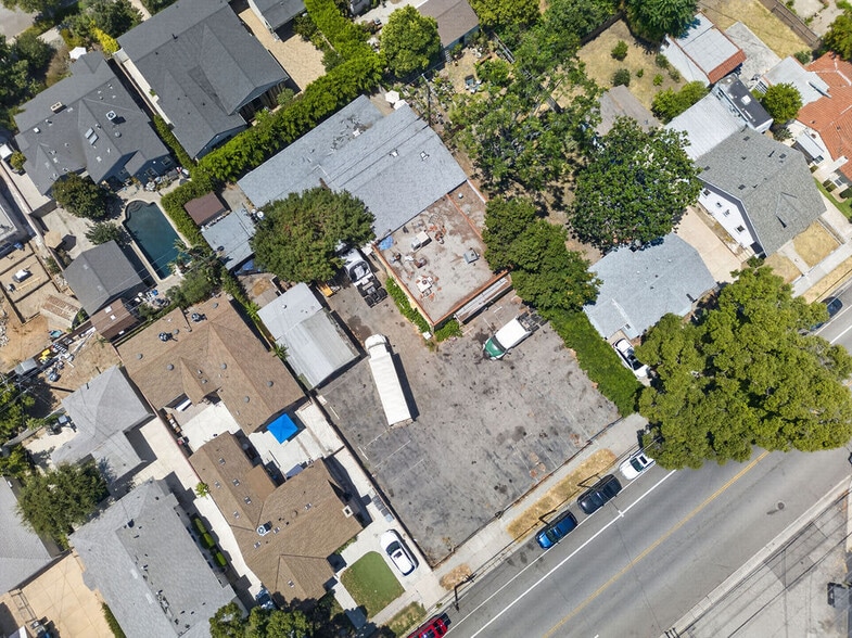 More Photos Of 435 S Main St, Burbank General Retail For Sale