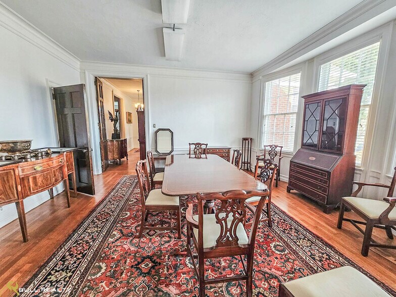 More Photos Of 51 Broad St, Ellijay Office For Lease