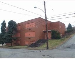 More Photos Of 402 Elm St, Clairton Self Storage For Sale