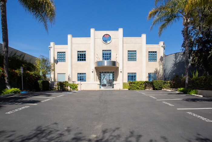 Primary Photo Of 1615 16th St, Santa Monica Loft Creative Space For Lease
