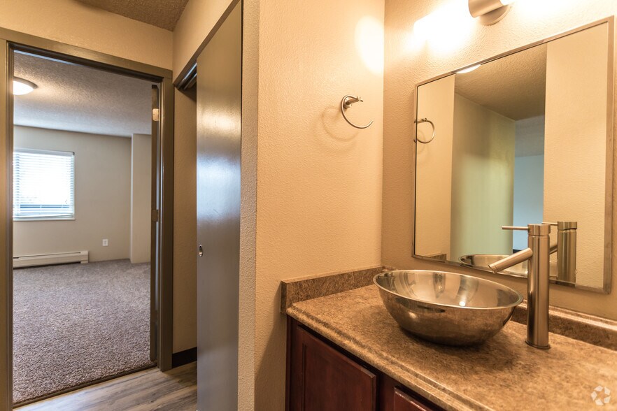 More Photos Of 1150 S Birch St, Denver Apartments For Sale