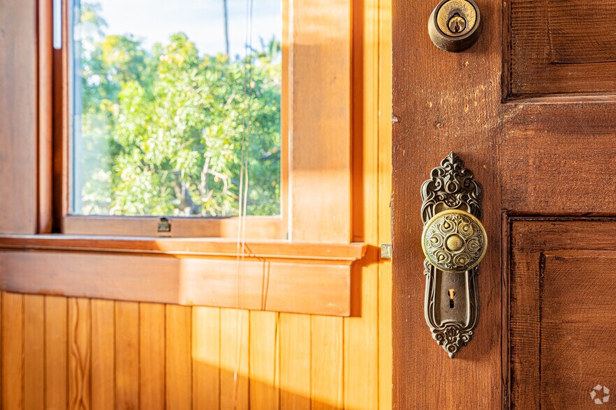 More Photos Of 3356-3368 2nd Ave, San Diego Office Residential For Lease