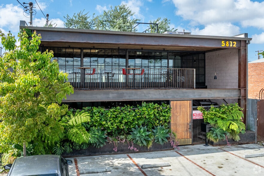 More Photos Of 5872 Smiley Dr, Culver City Loft Creative Space For Lease