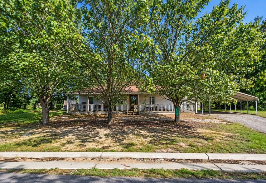 Primary Photo Of 13790 Veterans Memorial Hwy, Winston Office Residential For Sale