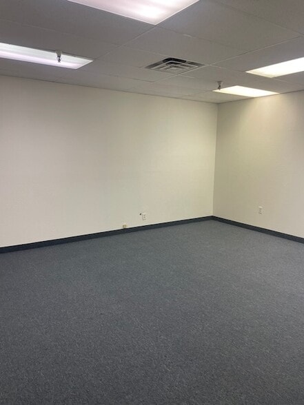 More Photos Of 9750 W Peoria Ave, Peoria Unknown For Lease