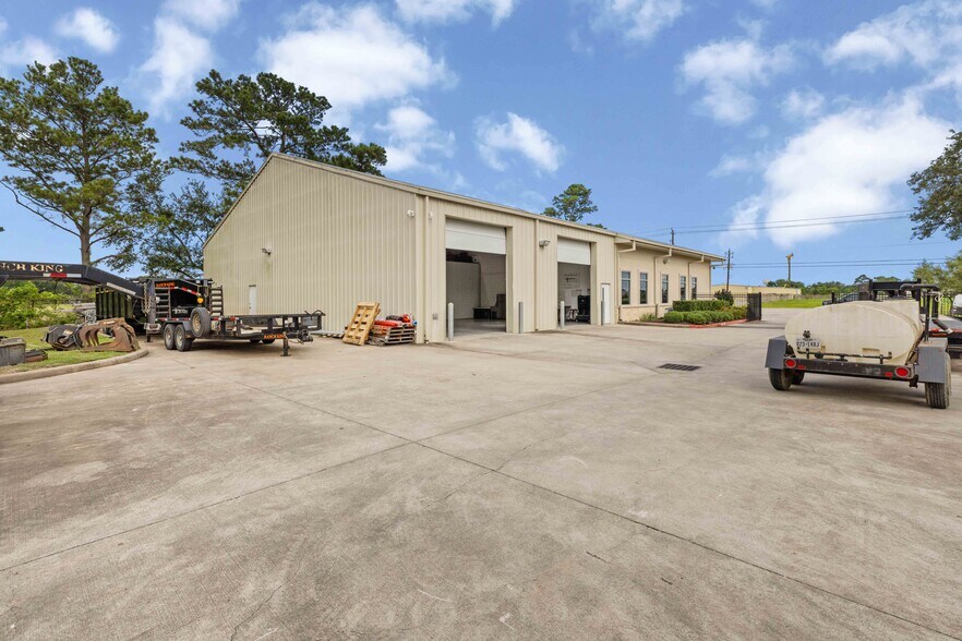 More Photos Of 3801 Knapp Rd, Pearland Loft Creative Space For Sale