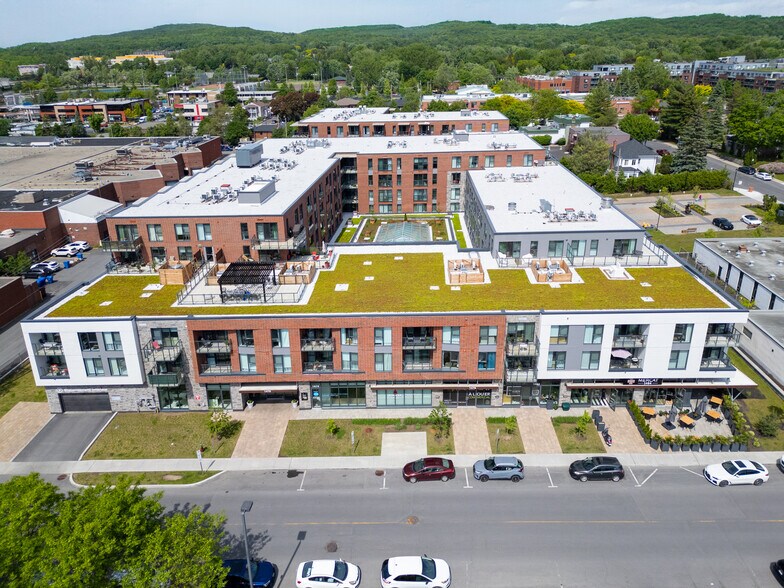 More Photos Of 1470 Rue Roberval, St-Bruno-de-Montarville Specialty For Lease