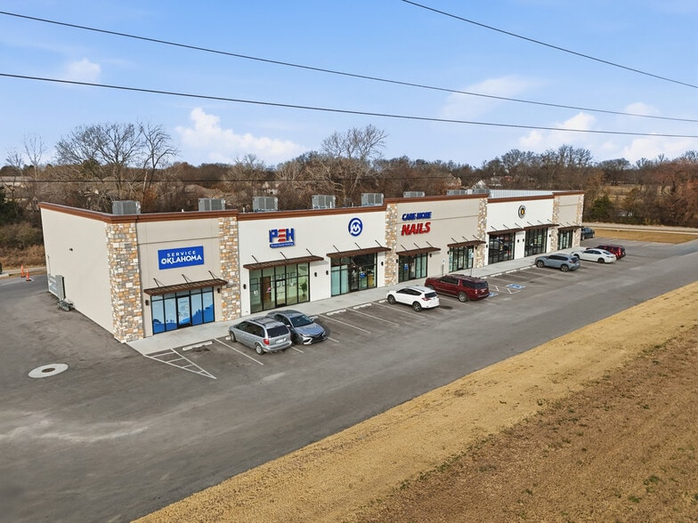 More Photos Of 2251 88 hwy, Claremore Storefront For Sale