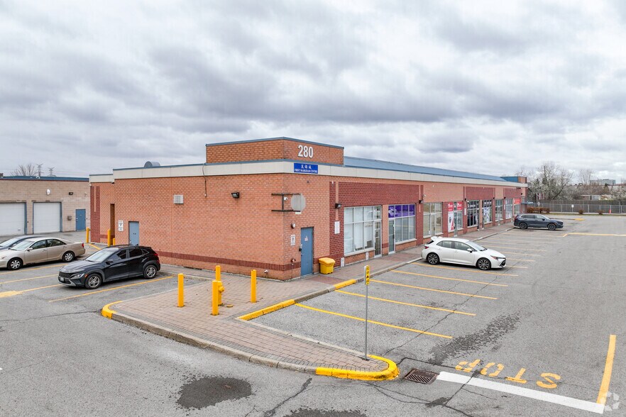 More Photos Of 280 Yorktech Dr, Markham Warehouse For Lease
