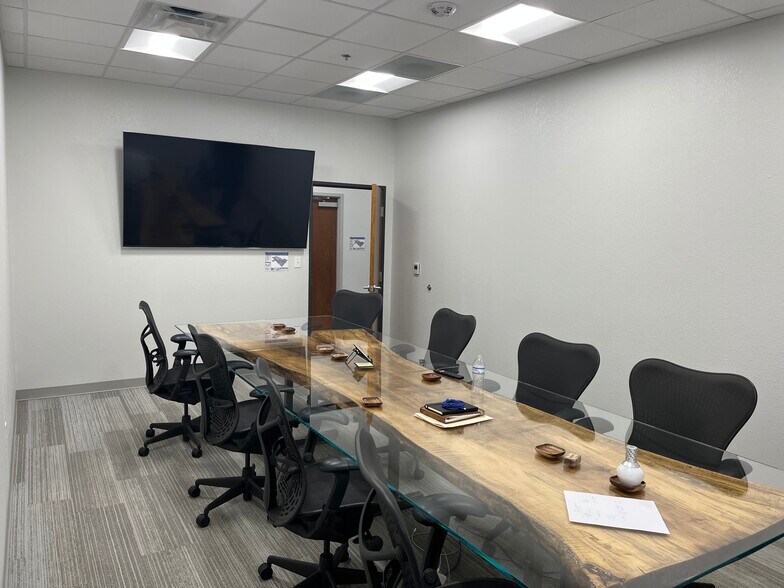 More Photos Of 112 E Industrial Blvd, Cleburne Warehouse For Sale