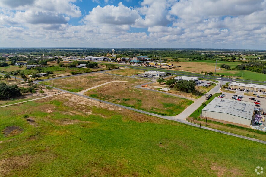 More Photos Of 208 Live Oak Way, Floresville Land For Sale