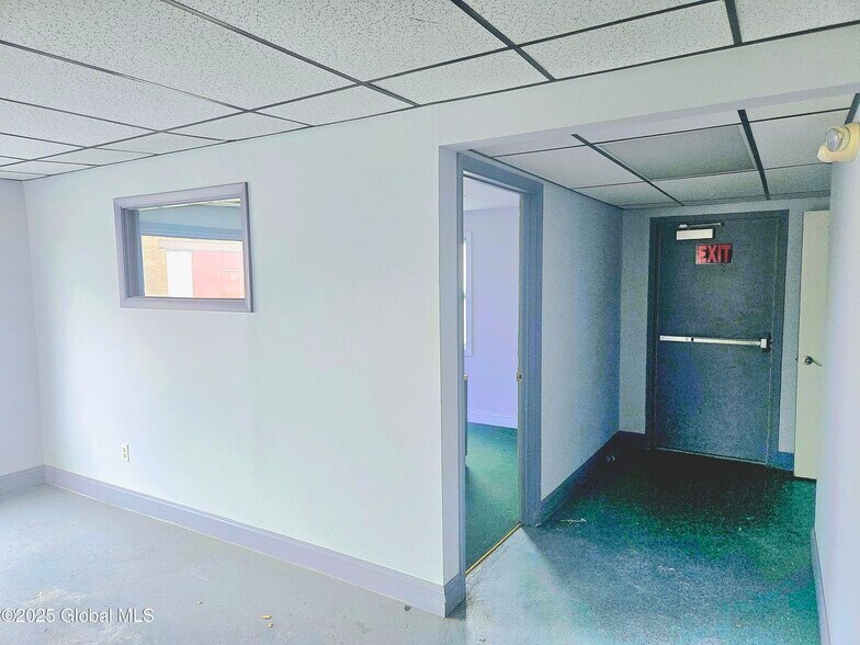 More Photos Of 1904 Broadway, Watervliet Auto Dealership For Sale