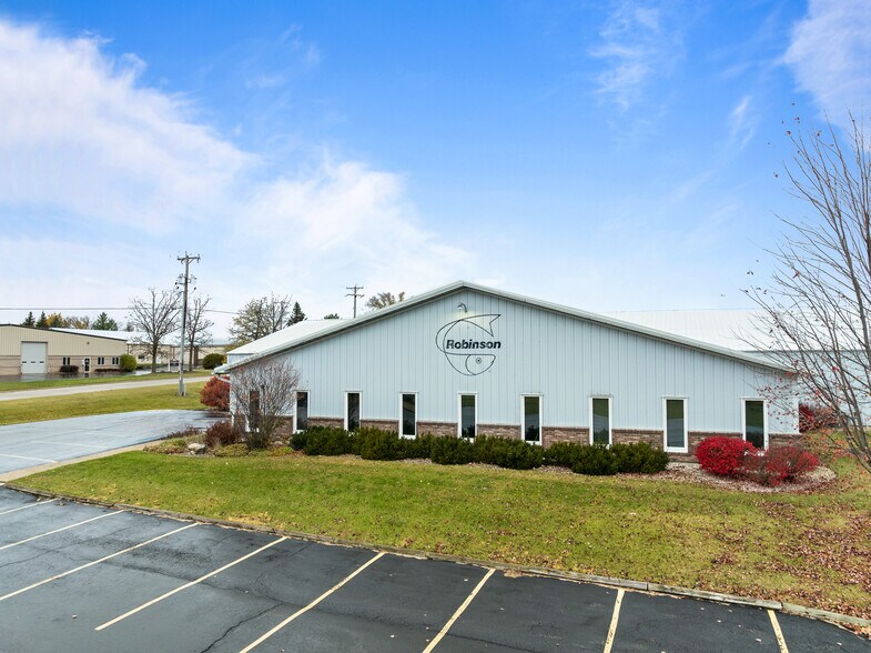 More Photos Of 130 Elizabeth Ln, Genoa City Industrial For Lease