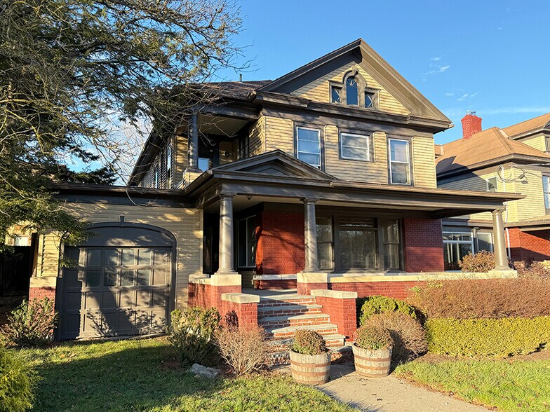 More Photos Of 341-343 Main St, Oneonta Office Residential For Sale