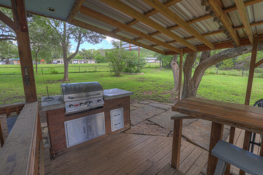 More Photos Of 14147 FM 306, Canyon Lake Trailer Camper Park For Sale