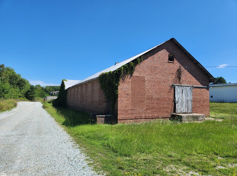 More Photos Of 25 Weeks Dr, Roxboro Warehouse For Sale