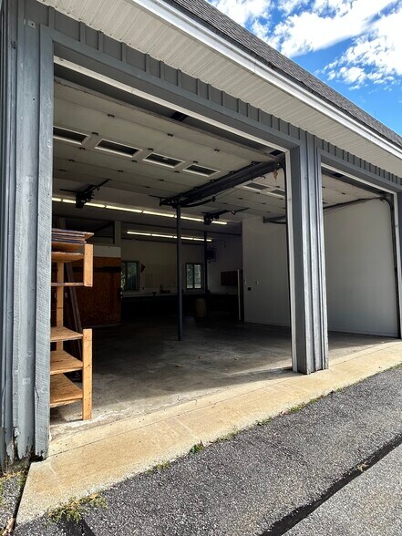 More Photos Of 8 Crooker Rd, Brunswick Industrial For Lease