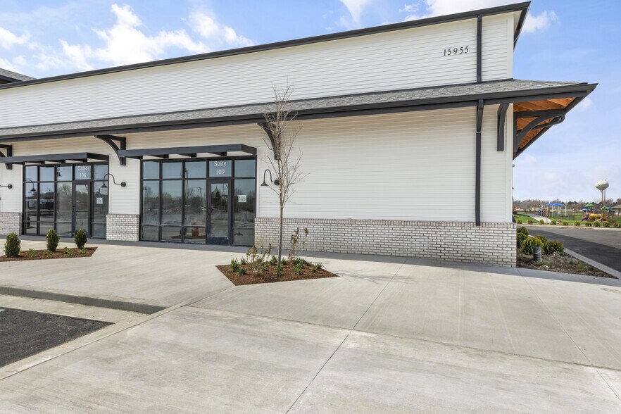 More Photos Of 15966 Spring Mill Rd, Westfield Unknown For Lease