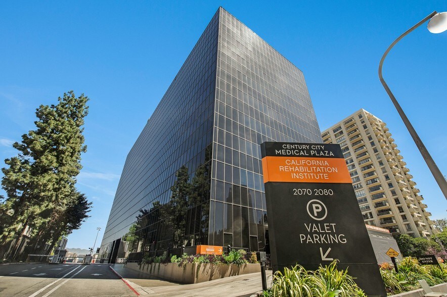 More Photos Of 2080 Century Park E, Los Angeles Medical For Lease
