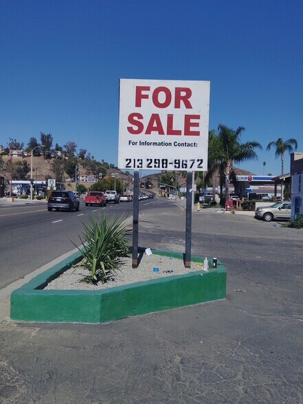 More Photos Of 31120 Riverside Dr, Lake Elsinore Office For Sale