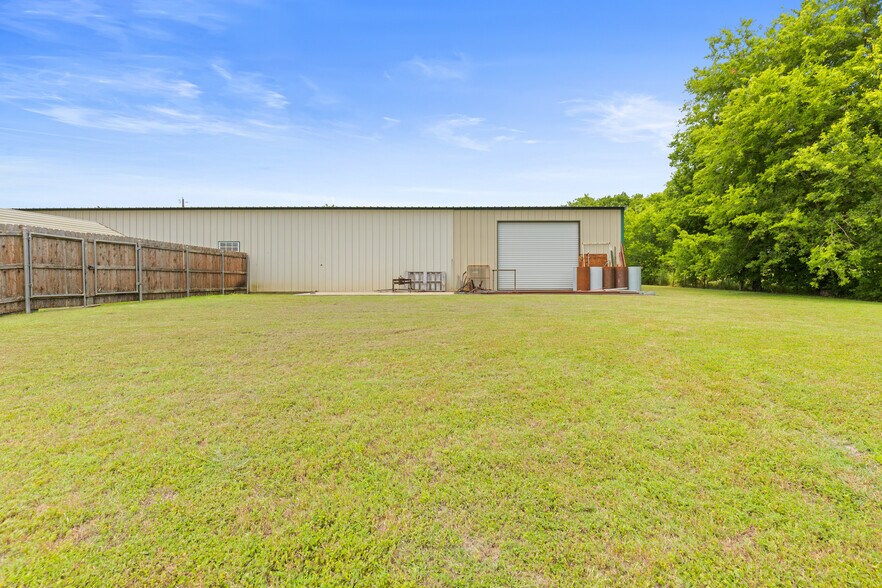 More Photos Of 414 County Road 437, Eddy Service For Sale
