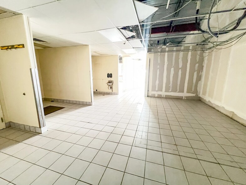 More Photos Of 1901 Rankin Hwy, Midland Storefront For Lease