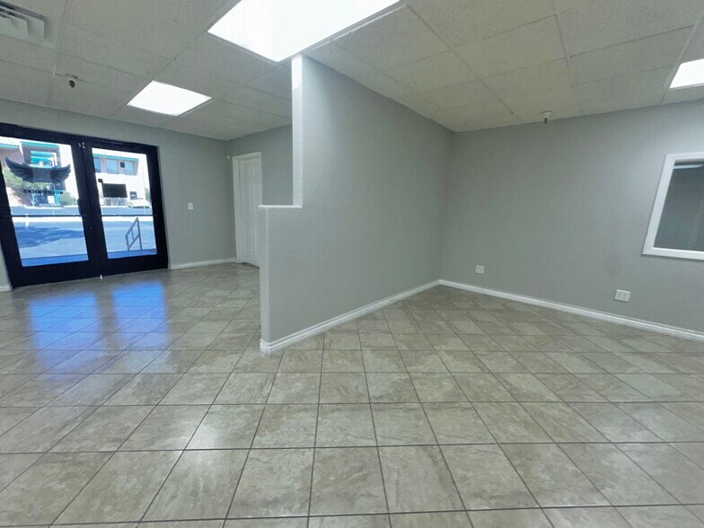 More Photos Of 4505 W Hacienda Ave, Las Vegas Light Distribution For Lease