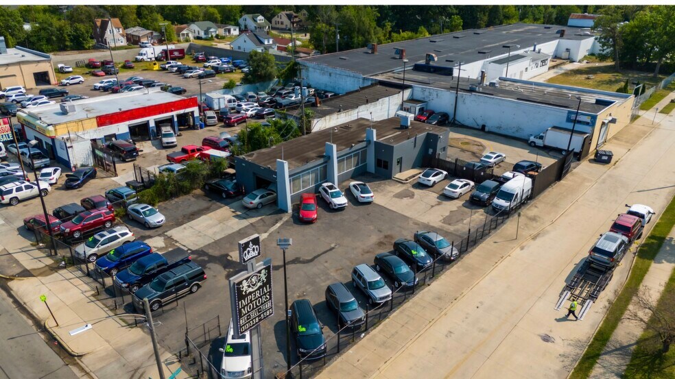 More Photos Of 7765-7775 W 8 Mile Rd, Detroit Storefront Retail Office For Lease